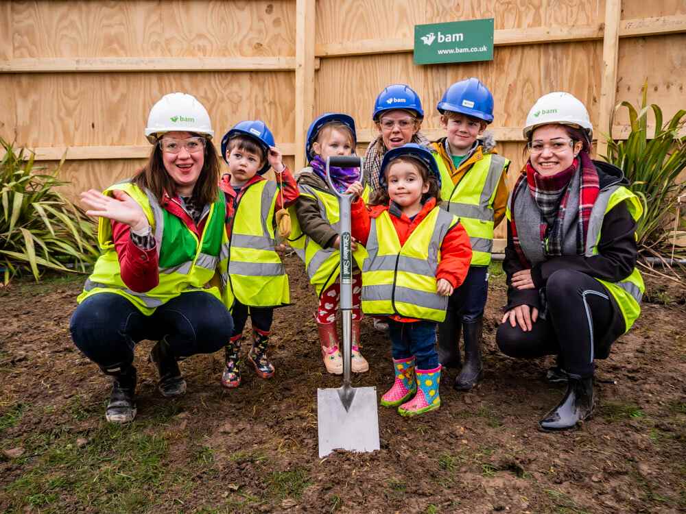 Chiltern Lifestyle Centre with children from neighbouring nursery