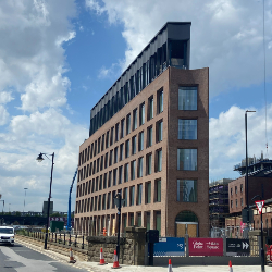BAM completes Globe Point – the first new office development to complete in Leeds in 2022